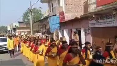 दरियापुर: खिरकिया में 24 कुंडी गायत्री महायज्ञ के लिए सोमवार सुबह 11 बजे से भव्य कलश शोभायात्रा निकाली गई