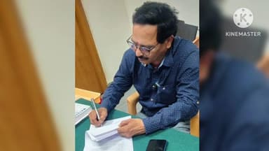 మహబూబాబాద్: మహబూబాబాద్ నూతన విద్యాశాఖ అధికారిగా బాధ్యతలు చేపట్టిన రాజేశ్వర్, ప్రస్తుత మరియు గత డీఈవోను సన్మానించిన ఉపాద్యాయ సంఘాలు