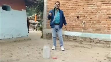 अनूपपुर: ताराडाढ़ में सर्प प्रहरी छोटे लाल यादव ने बहादुरी से काले नाग का किया रेस्क्यू!