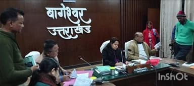 बागेश्वर: जिलाधिकारी आकांक्षा कोंड़े की अध्यक्षता में जनता दरबार में 25 शिकायतें दर्ज, अधिकांश का मौके पर निस्तारण किया गया