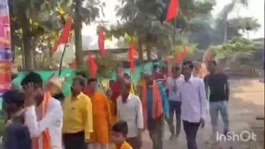बिशुनपुरा: विशुनपुरा में गीता जयंती पर विश्व हिंदू परिषद और बजरंग दल ने निकाली भव्य शौर्य संचलन यात्रा