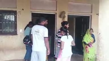 भोगनीपुर: हांसेमऊ में संदिग्ध परिस्थितियों में अधेड़ ने फंदा लगाकर जान देने का किया प्रयास, मेडिकल कॉलेज किया गया रेफर