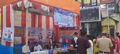 ফালাকাটা: এইডস নিয়ে সোমবার ফালাকাটা শহরে সচেতনতা বাড়াতে শিবির করল স্বেচ্ছাসেবী সংস্থা