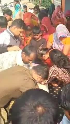 बारा: जारी गल्ला मंडी के सामने ऑटो और बाइक की टक्कर में बाइक चालक की हुई मौत