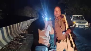 भोरे: भोरे में अपराध रोकने के लिए पुलिस की सक्रियता बढ़ी, बैंक और ATM के पास तैनाती के साथ वाहन जांच तेज