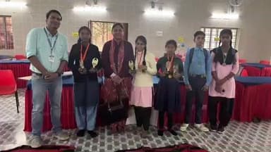 खड़गपुर: टेटिया बब्बर प्रखंड से जिला स्तरीय विज्ञान एवं क्विज प्रतियोगिता जीतकर 3 छात्राएं राज्य स्तर के लिए चयनित