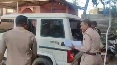 তিনিচুকীয়া: সদৰত হিজুগুৰি আৰক্ষীৰ এজন চোৰ আটক