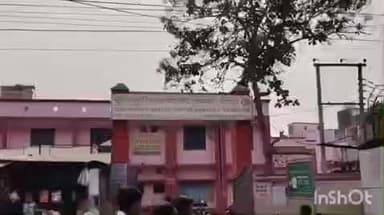 नानपारा: नानपारा में दिसंबर माह के पहले दिन तीन अलग-अलग सड़क दुर्घटनाएं, प्राथमिक उपचार के बाद मेडिकल कॉलेज किया गया रेफर