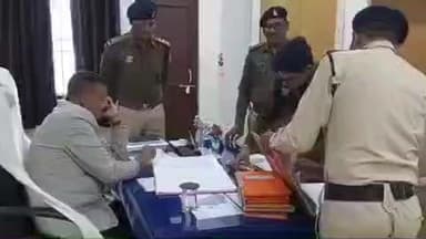 कवर्धा: थाना लोहारा के एसपी धर्मेन्द्र सिंह ने किया वार्षिक निरीक्षण, अवैध गतिविधियों पर सख्त कार्रवाई के दिए निर्देश