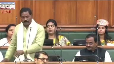 खगड़िया: खगड़िया विधायक बबलू कुमार मंडल ने विधानसभा में शपथ ली, लोगों ने दी बधाई