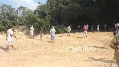 জামপুইজলা: প্রমোদনগর শ্মশানঘাট দখল নিয়ে উত্তেজনা