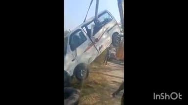 मीरगंज: शादी समारोह से लौट रहे लोग ईको तालाब में गिरे