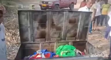 बैकुंठपुर: कतालपुर गांव में खाना बनाते समय घर में लगी आग, लाखों की संपत्ति राख