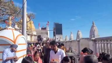 स्वारघाट: हज़ारों श्रद्धालुओं ने माँ नैना देवी के किए दर्शन, सुरक्षा कर्मियों ने संभाला पूरा प्रबंध