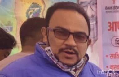 लातेहार: अतुल कुमार संघ के अध्यक्ष को सहायक अध्यापक से सहायक आचार्य बनने पर बधाई