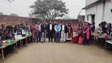 डोमचांच: वाई.पी.एस. पब्लिक स्कूल, शिवसागर में विज्ञान व कला प्रदर्शनी का आयोजन, ट्रैफिक सिग्नल प्रदर्शनी ने किया आकर्षित