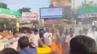 कवर्धा: नेशनल हेराल्ड मामले में ED की कार्रवाई के विरोध में सिग्नल चौक में जिला कांग्रेस कमेटी ने पीएम मोदी और ED का पुतला फूंका