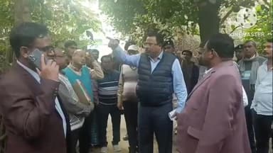 साहिबगंज: जिला पशुपालन कार्यालय परिसर की अतिक्रमित भूमि का वरीय अधिकारियों के नेतृत्व में सीमांकन किया गया