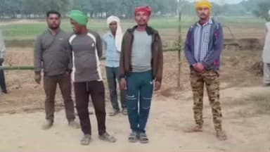 खागा: संगोलीपुर मडैयन मोरंग खदान में बिना मुवावजा के बनाए गए रास्ते को ग्रामीणों ने किया बंद