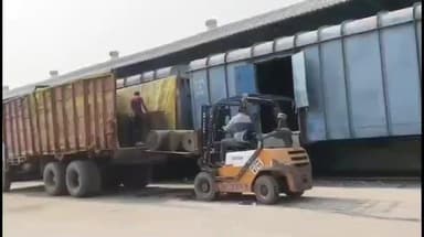 ગાંધીધામ: CWC અને iWare ગાંધીધામથી સાલચપરા, સિલચર સુધી બિટ્યુમેનનું ભારતનું પ્રથમ રેલ શિપમેન્ટ શરૂ કરવા માટે તૈયાર