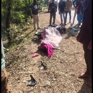 मुंगेली: रफ्तार का कहर: अनियंत्रित बाइक पेड़ से टकराई, युवक की मौके पर हुई मौत