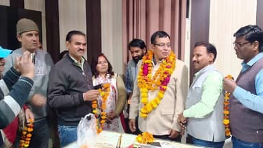 दतिया नगर: नवीन शिक्षक संवर्ग की समस्याओं के समाधान के लिए DEO सुनील शुक्ला सक्रिय,आज़ाद अध्यापक शिक्षक संघ ने किया स्वागत