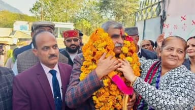 खुंडियां: विधायक संजय रत्न ने राजकीय वरिष्ठ माध्यमिक पाठशाला भड़ोली कोहाला के वार्षिक पारितोषिक वितरण में की शिरकत