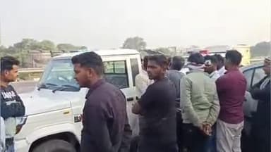 किरावली: दक्षिणी बाइपास पर मेक्स को अज्ञात वाहन ने मारी टक्कर, एक व्यक्ति की हुई मौत