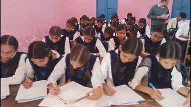 तिरोडा: अनुलोम संस्थेच्या वतीने जि.प.उच्च माध्य. व कनिष्ठ महा. वडेगाव येथे देण्यात आली संविधानाविषयी माहिती व घेतला पेपर