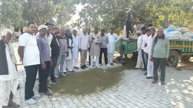 सिद्धमुख: सिद्धमुख में गोरखनाथ मंदिर स्थित उपकेंद्र पर क्रय-विक्रय सहकारी समिति लिमिटेड द्वारा मूंग तुलाई का कार्य शुरू हुआ