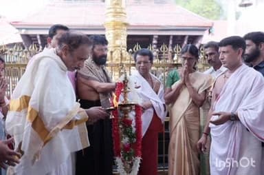 കുട്ടനാട്: ചക്കുളത്തു കാവിൽ പൊങ്കാലയ്ക്ക് മുന്നോടിയായി നിലവറ ദീപം തെളിഞ്ഞു