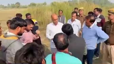 कैबिनेट मंत्री कन्हैया लाल चौधरी ने ग्राम मोर में ग्रामीणों की समस्याएं सुनीं