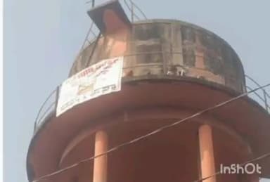बारां: ज़मीन विवाद में न्याय नहीं मिलने पर समरानिया गांव के एक परिवार ने कोटा रोड स्थित पानी की टंकी पर चढ़ाई