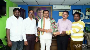 बास्तानार: बीजापुर में कांग्रेस के नव नियुक्त जिला अध्यक्ष ने उसरी बेड़ा पहुंचकर पीसीसी चीफ दीपक बैज से की सौजन्य भेंट