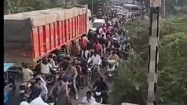 नौगांव: हरपालपुर रेलवे क्रॉसिंग पर दिनभर जाम की स्थिति, प्रशासन बेबस!