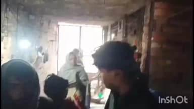 भानपुर: सोनहा थाना क्षेत्र के मधवापुर गांव में छत के रास्ते घर में घुसे चोरों ने जमकर की चोरी, पुलिस जांच में जुटी