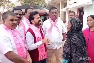 వికారాబాద్: వికారాబాద్ మున్సిపాలిటీలో శివరాం నగర్ కాలనీలో ఇంటింటికి బిఆర్ఎస్ కార్యక్రమం