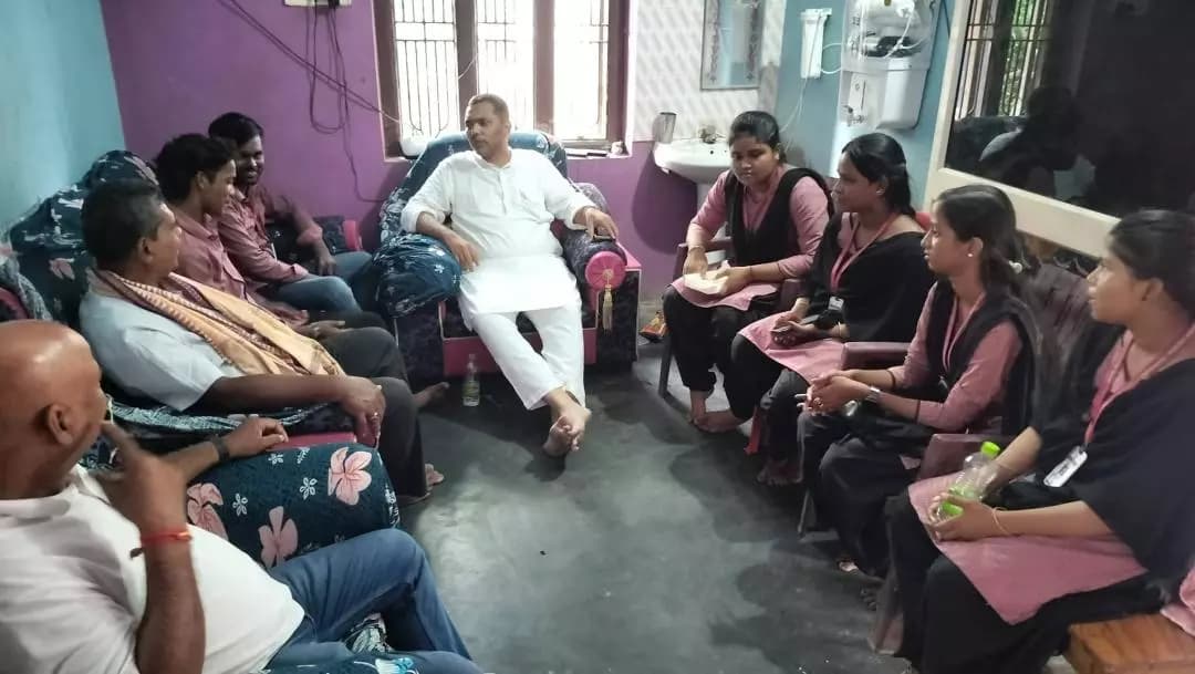 ପାଟକୁରା: ଡେଲଟା ଡ଼ିଗ୍ରୀ କଲେଜ ଛାତ୍ର ସଂସଦ ନିର୍ବାଚନ: ବିଜୟୀ ପ୍ରାର୍ଥୀଙ୍କ ସହ ଆଲୋଚନା କଲେ ବିଜେପି ନେତା