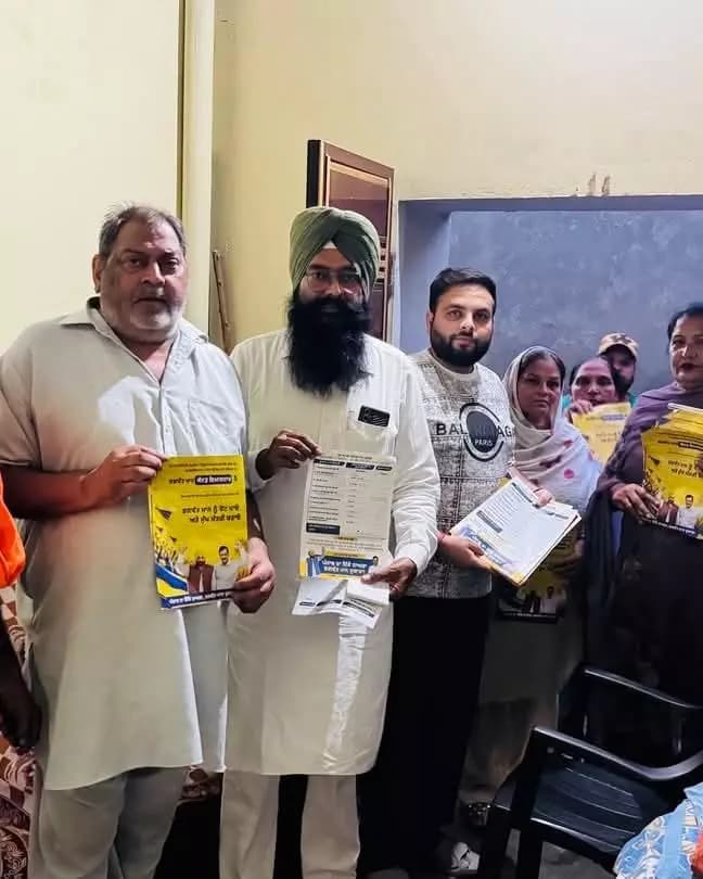 ਨਕੋਦਰ: ਬਿਲਗਾ ਵਿਖੇ ਨਗਰ ਕੌਂਸਲ ਪ੍ਰਧਾਨ ਗੁਰਨਾਮ ਸਿੰਘ ਦੀ ਅਗਵਾਈ ਵਿੱਚ ਲੋਕਾਂ ਨੂੰ ਕੀਤਾ ਜਾਗਰੂਕ