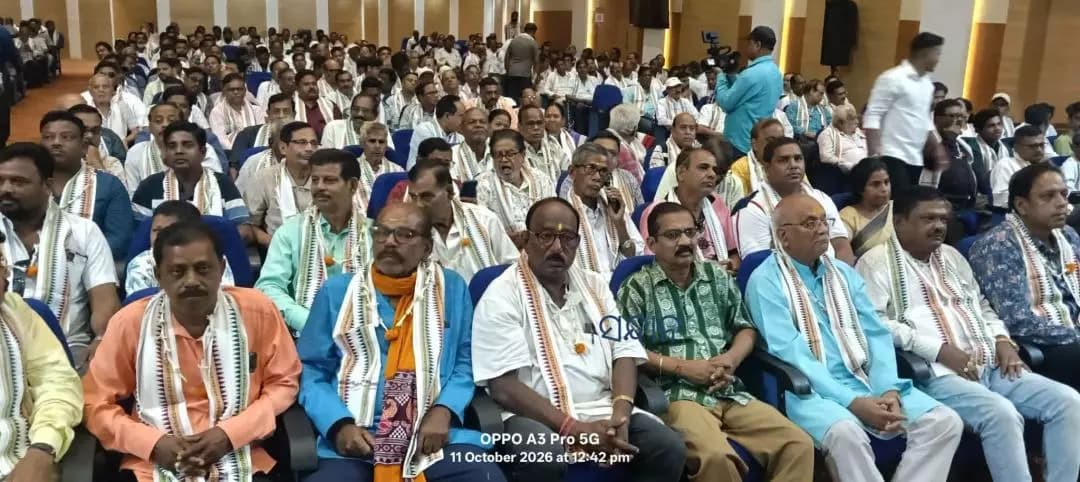 କଟକ ପୌରାଞ୍ଚଳ: ସହିଦ ଭବନରେ ବିଧାୟିକା ସୋଫିଆ ଫିରଦୌସଙ୍କ ଶାରଦୀୟ ବନ୍ଧୁମିଳନ କାର୍ଯ୍ୟକ୍ରମ