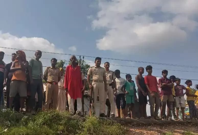 गौराबौरम: दरभंगा में कमला बलान नदी में नाव पलटने से 65 वर्षीय बुजुर्ग लापता