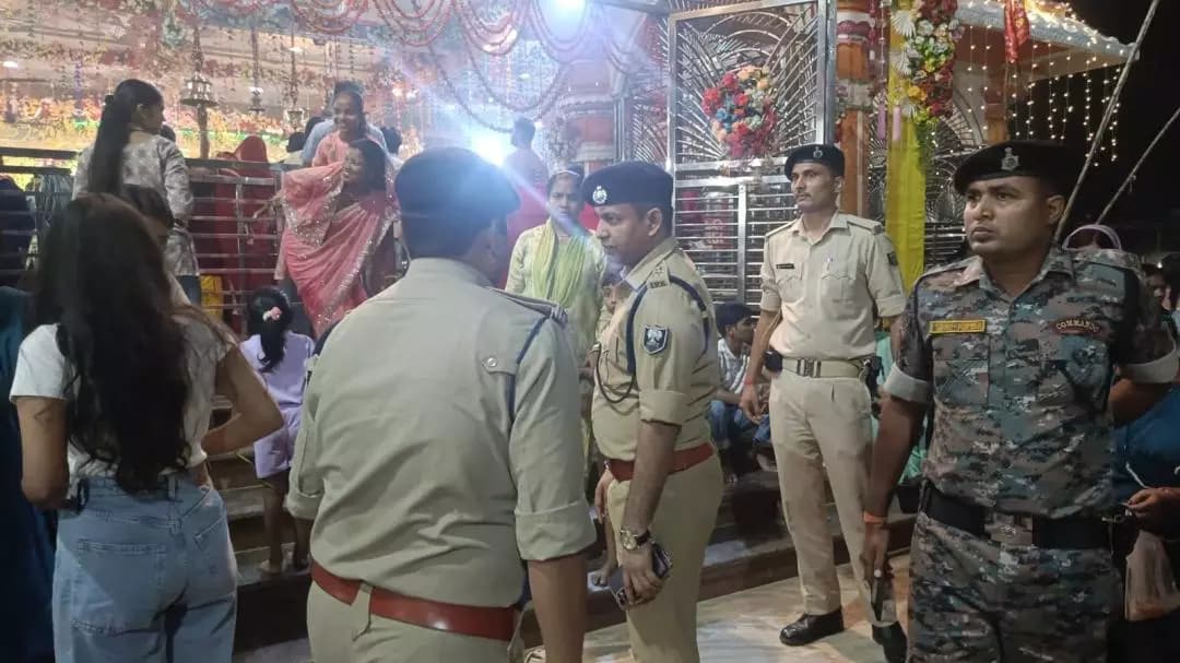 कटिहार: कटिहार में पूजा पंडालों की सुरक्षा व्यवस्था का निरीक्षण