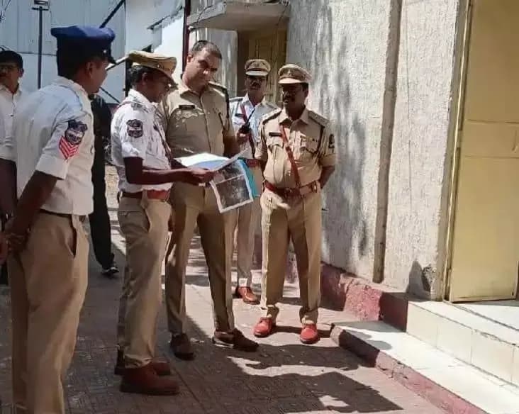కుత్బుల్లాపూర్: రాజేంద్రనగర్ ట్రాఫిక్ స్టేషన్లో అధికారుల వార్షిక తనిఖీలు.. సిబ్బందికి కీలక ఆదేశాలు