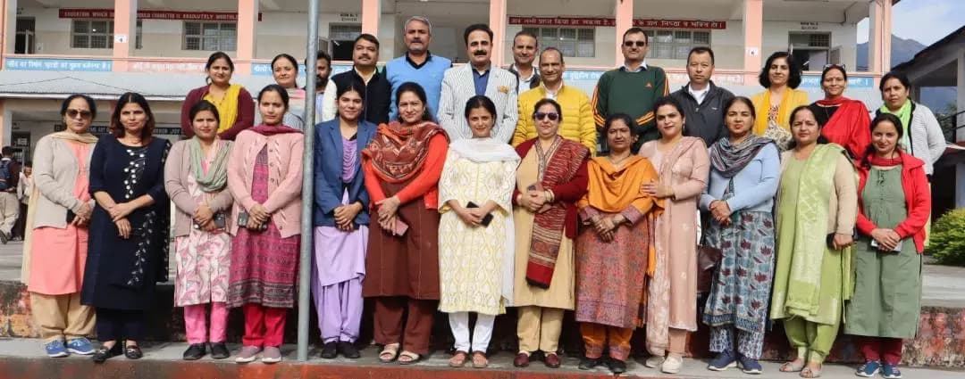 धर्मशाला: हिमाचल प्रदेश बोर्ड परीक्षा प्रणाली में सुधार के लिए छात्रों-शिक्षकों से सुझाव