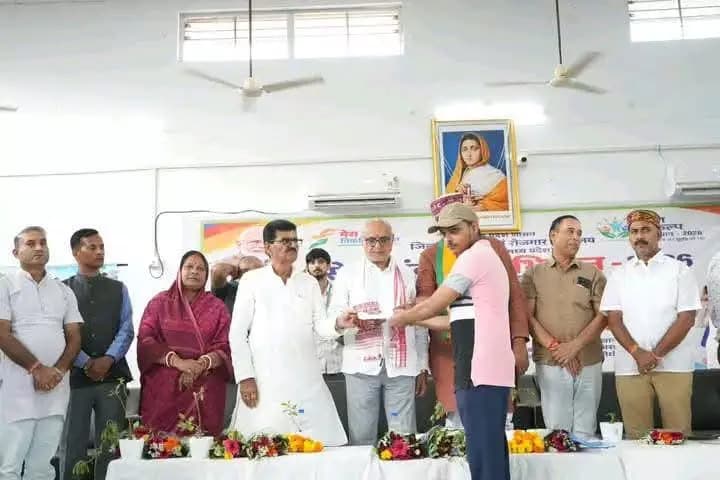 गोपद बनास: सीधी में युवा संगम कार्यक्रम आयोजित, युवाओं को मिला रोजगार