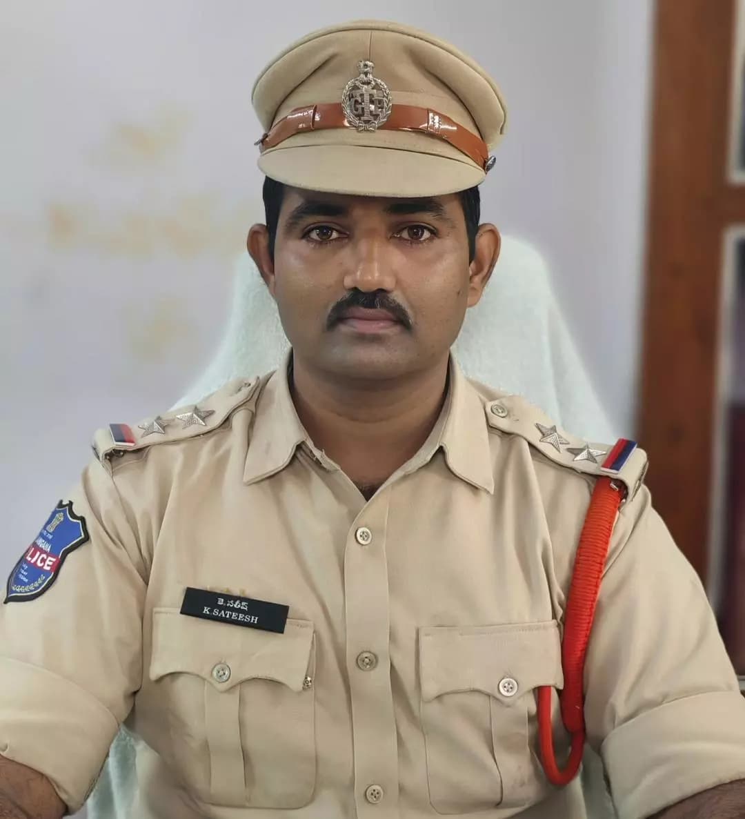 మోత్కూర్: పండుగ సెలవుల్లో ఊరికి వెళ్తున్నారా? ఇంటి భద్రత కోసం మోత్కూర్ పోలీసుల కీలక సూచనలు