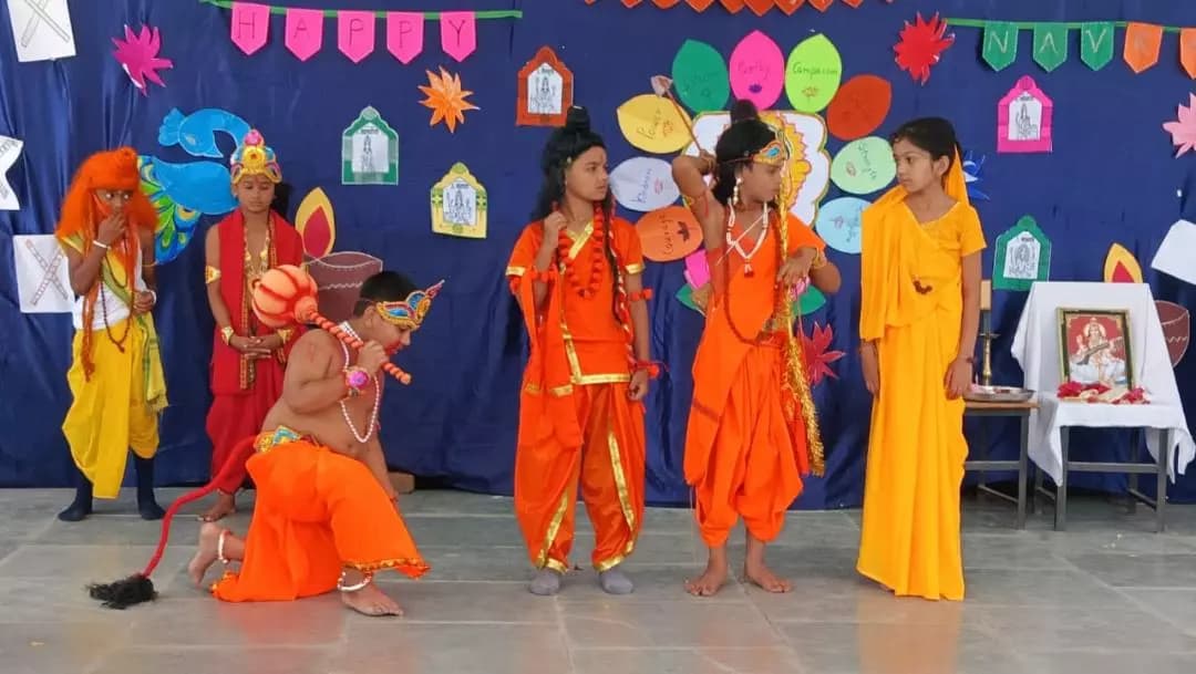 देवभोग: मुंगझर के डीएवी स्कूल में नवरात्रि उत्सव पर गरबा और रामलीला की मनमोहक प्रस्तुतियाँ