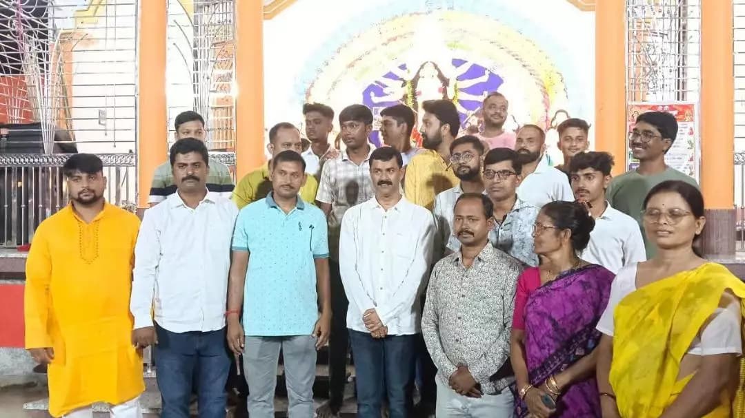 ইসলামপুর: ইসলামপুর ১৭ নম্বর ওয়ার্ডে মহা সপ্তমীর দূর্গাপূজা অনুষ্ঠান সম্পন্ন