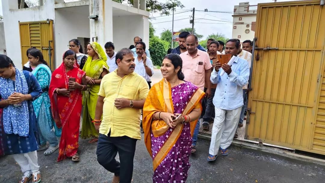ଆସିକା: କବିସୂର୍ଯ୍ୟ ନଗରରେ ଗୋଷ୍ଠୀ ଶିକ୍ଷାଧିକାରୀଙ୍କ ବିଦାୟ ସମ୍ବର୍ଦ୍ଧନା ସଭା