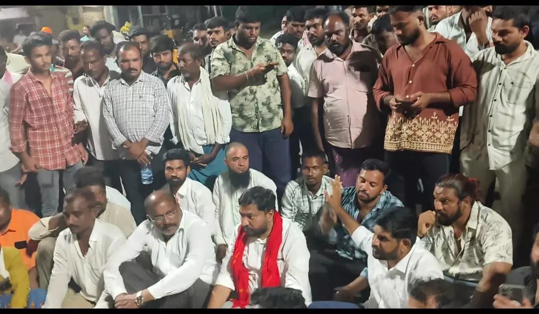 దండేపల్లి: తాళ్లపేటలో ఉద్రిక్తత: మహిళలపై లాఠీఛార్జి చేశారని నిరసన